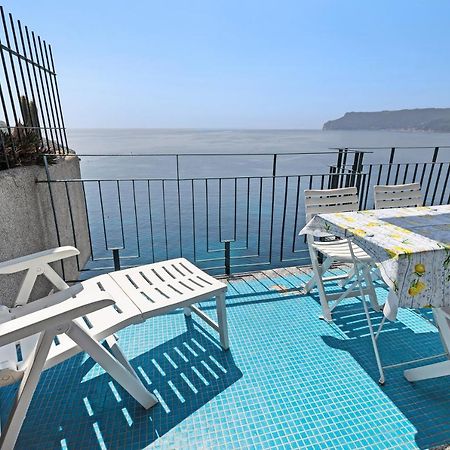 Appartamento Stupenda Vista Mare Bergeggi Exterior photo